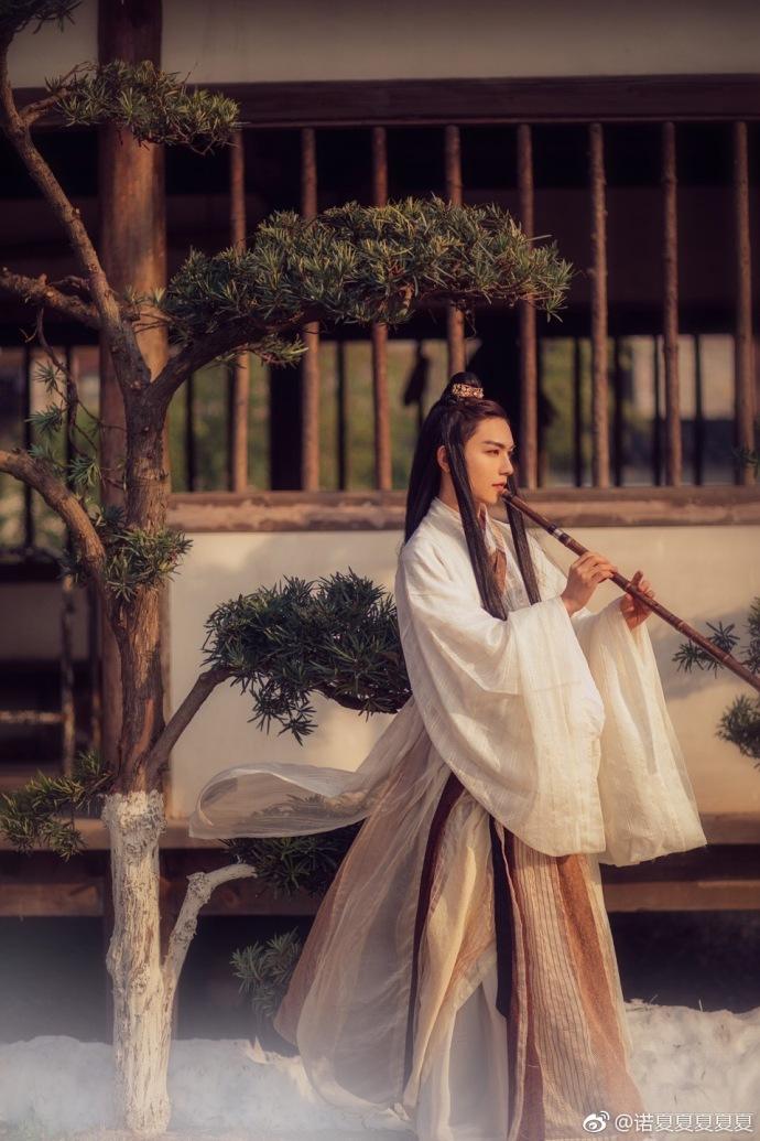 kik真古风美男诺夏最新cos照:穿越的侠客