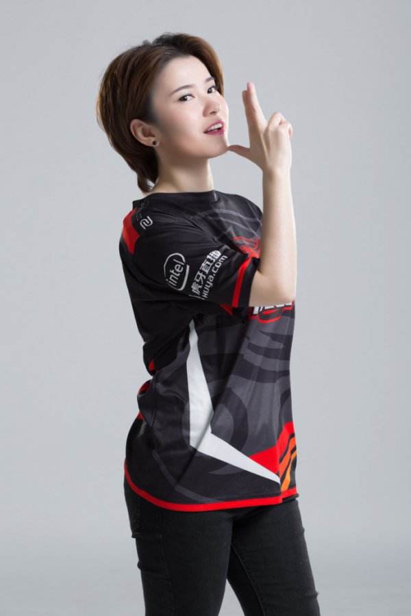 天禄绝地求生女新人赵蕾蕾亚服双排前十