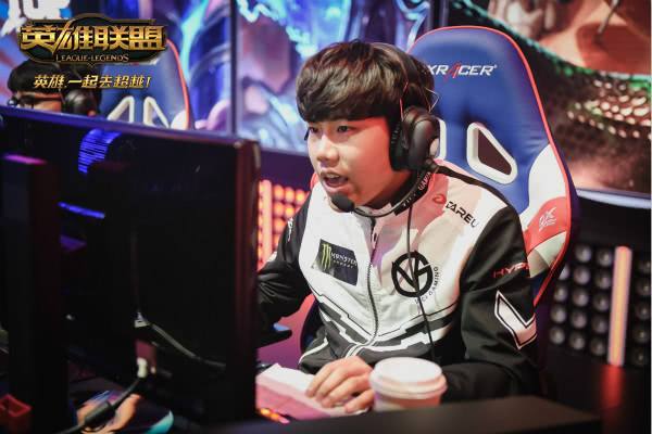 今日预告：Doinb再遇Swift RW冲六连胜