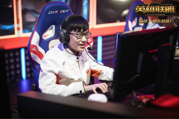 今日预告：Doinb再遇Swift RW冲六连胜