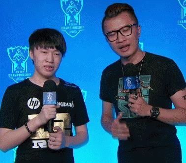 任栋握手GIF大合集 人送外号