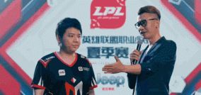 任栋握手GIF大合集 人送外号